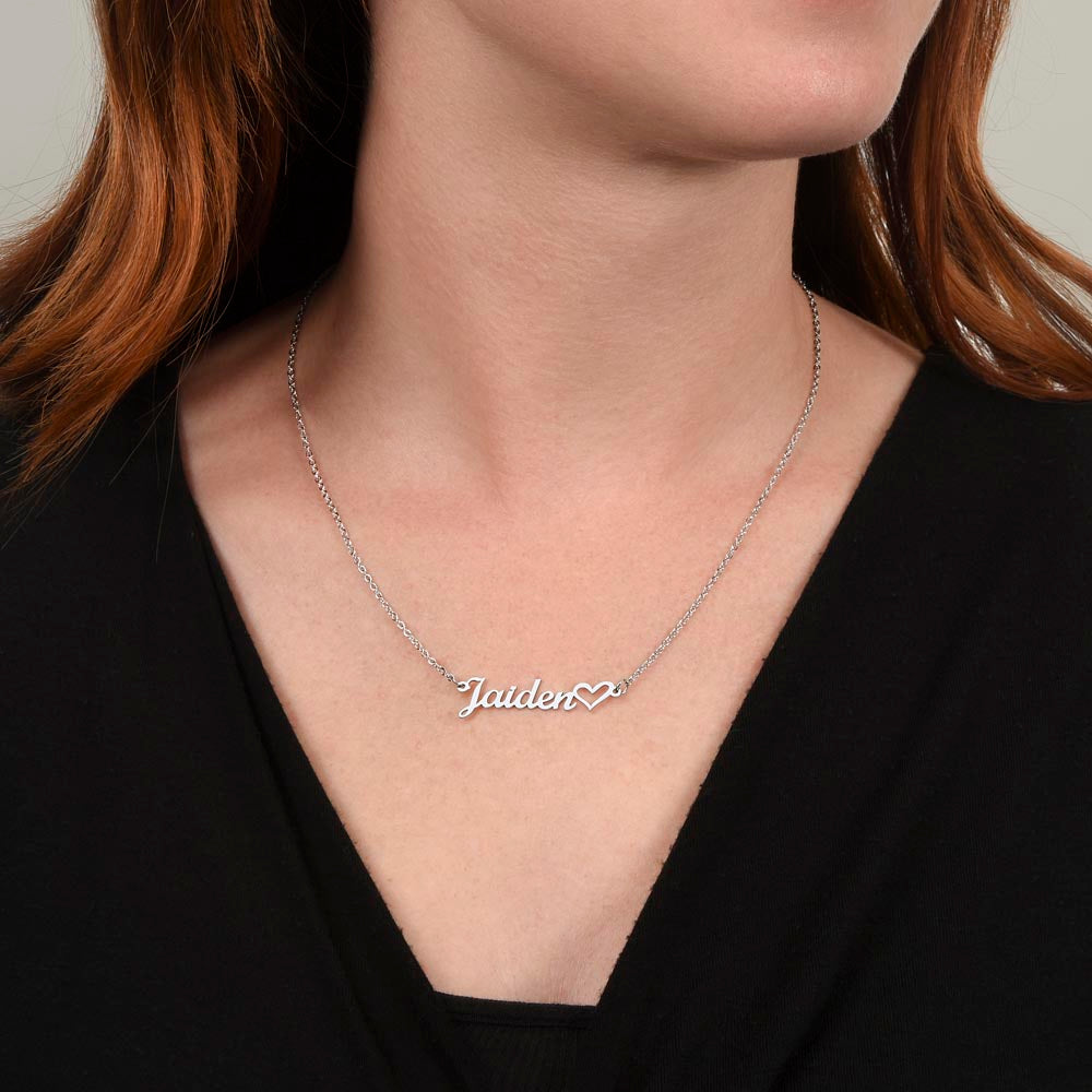 Collar con Nombre y Corazón